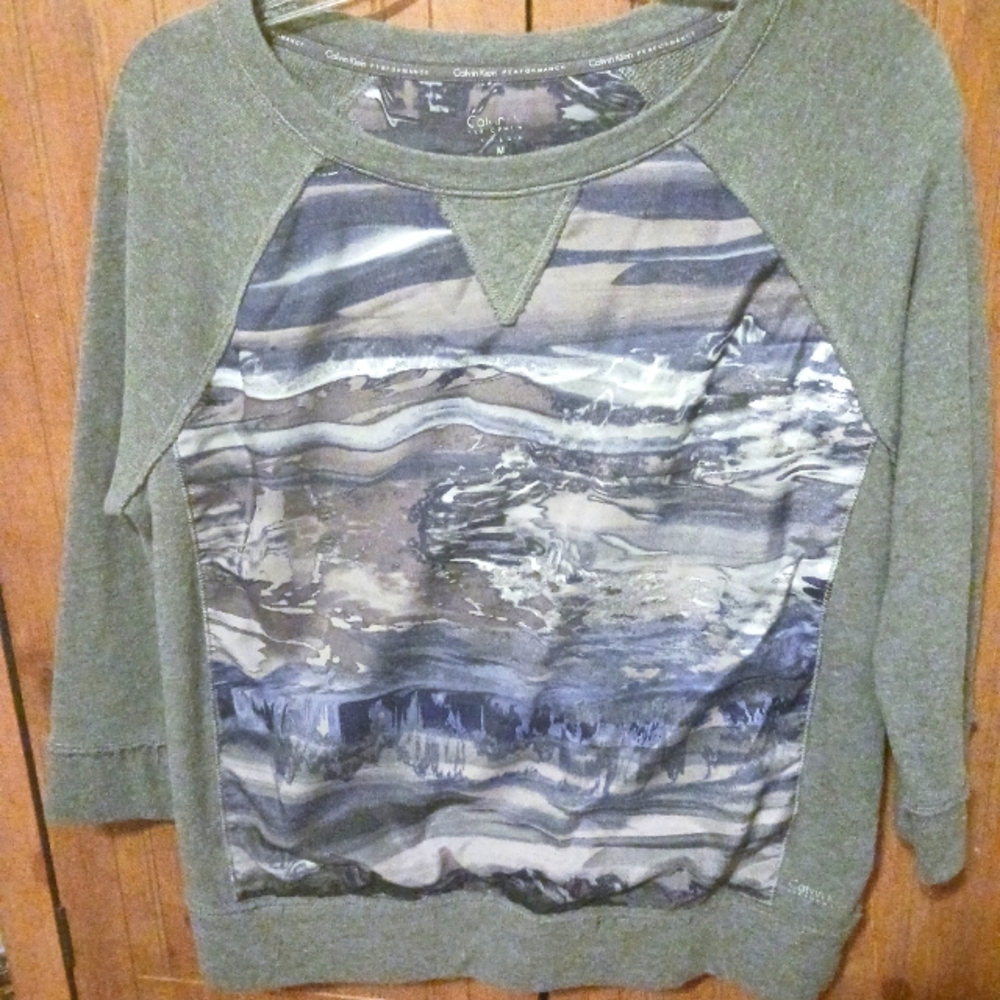 CALVIN KLEIN WOMENS GRAY/BLUE SWIRL DESIGN TOP SIZE M
